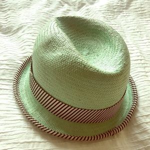Straw fedora